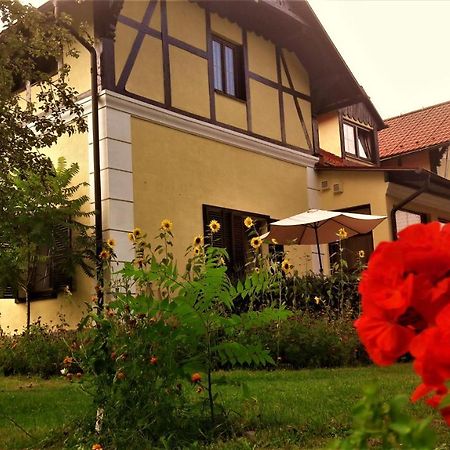 Penzion Pod Orechom Turčianske Teplice Exterior foto